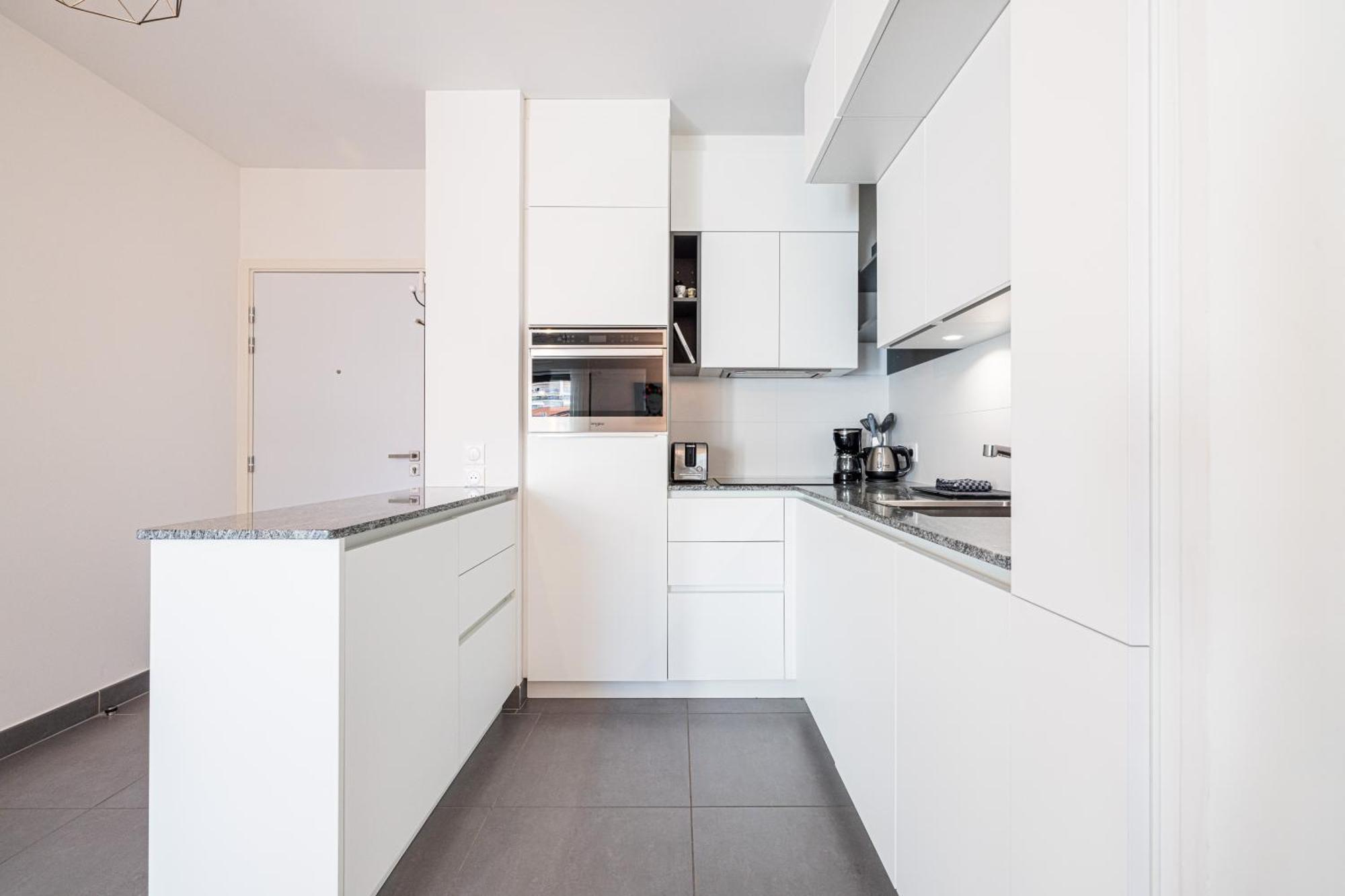 Queen Riviera : Climatisation, Parking, Terrasse 멍똥 외부 사진
