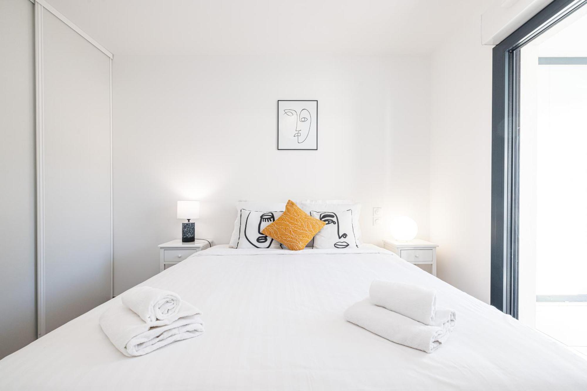 Queen Riviera : Climatisation, Parking, Terrasse 멍똥 외부 사진