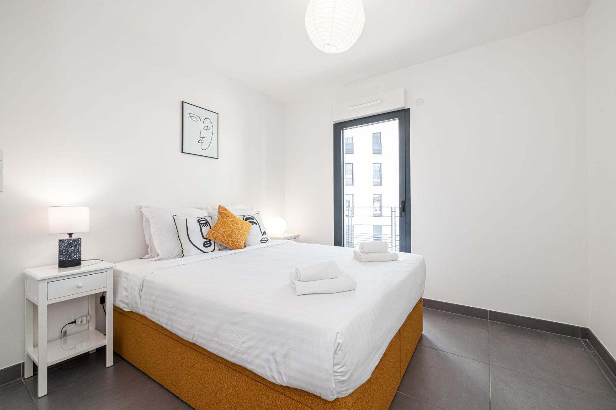 Queen Riviera : Climatisation, Parking, Terrasse 멍똥 외부 사진